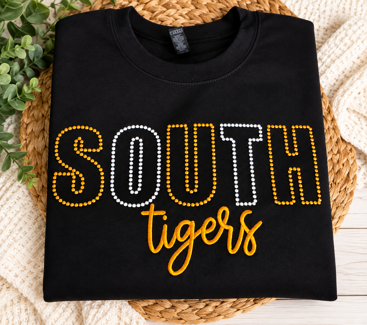 Embroidered pearl font sweatshirt